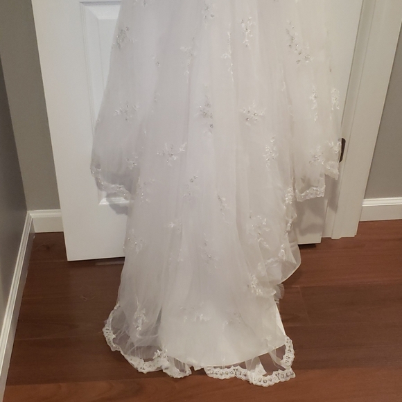 Dress - Picture 4 of 7